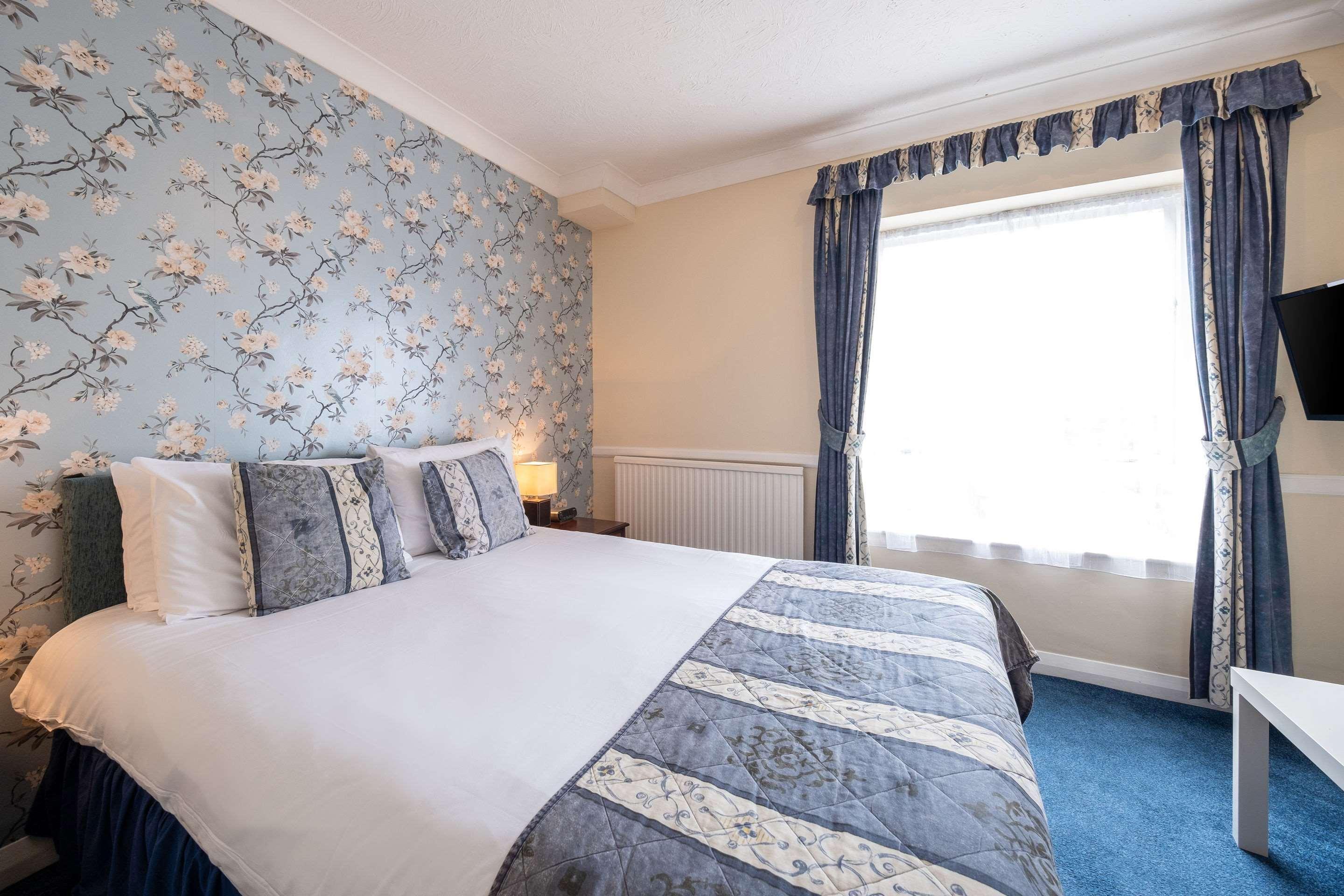 Comfort Hotel 3*